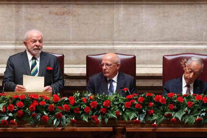 Lula discursa no Parlamento de Portugal