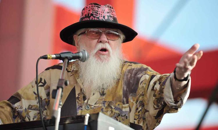 cantor e compositor hermeto pascoal