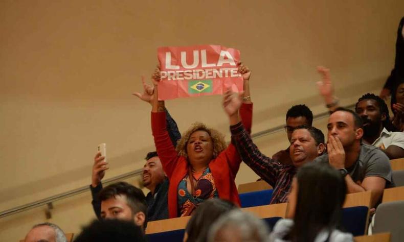 Denise Romano, coordenadora-geral do Sind-UTE/MG