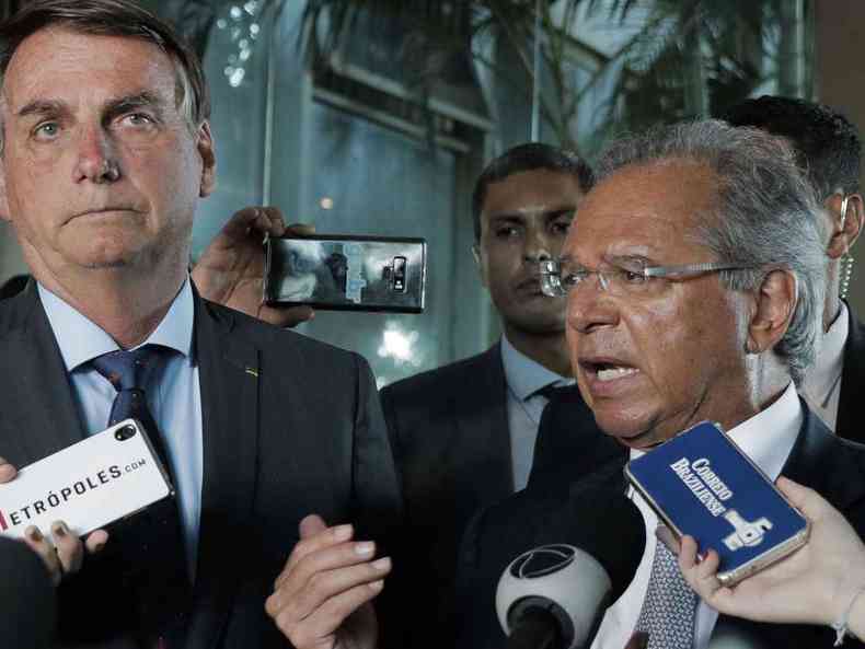 Jair Bolsonaro (sem partido) e o ministro da economia, Paulo Guedes(foto: Valter Campanato/Agncia Brasil)