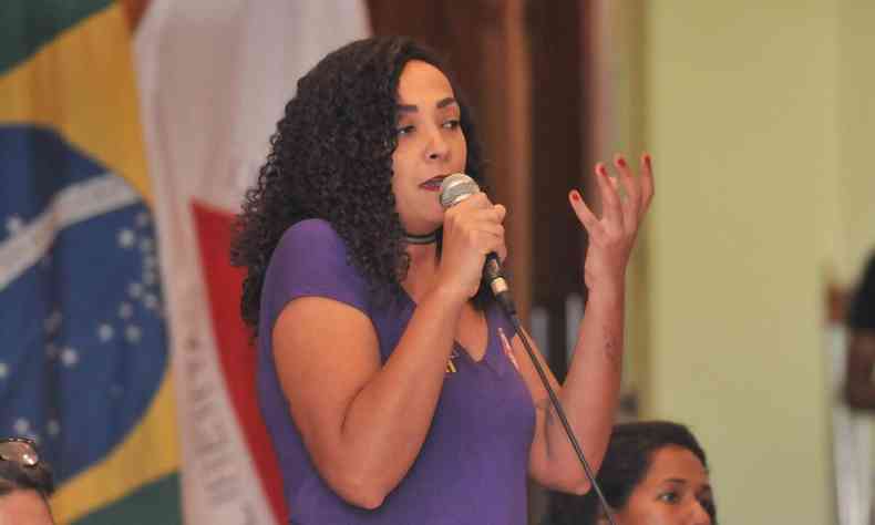 Renata Regina no Debate na Faculdade de Direito da UFMG, nesta quarta-feira (14/9)