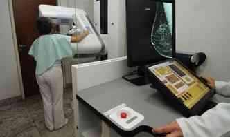 A tomossntese, tcnica de mamografia digital que aumenta a acuidade visual, est entre os avanos que sero abordados na programao(foto: Jair Amaral/EM/DA Press - 4/2/16)