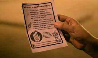 Kit distribudo pelo Movimento Passe Livre tem panfleto com orientaes(foto: Reproduo internet/Facebook/movimentopasselivrebh)