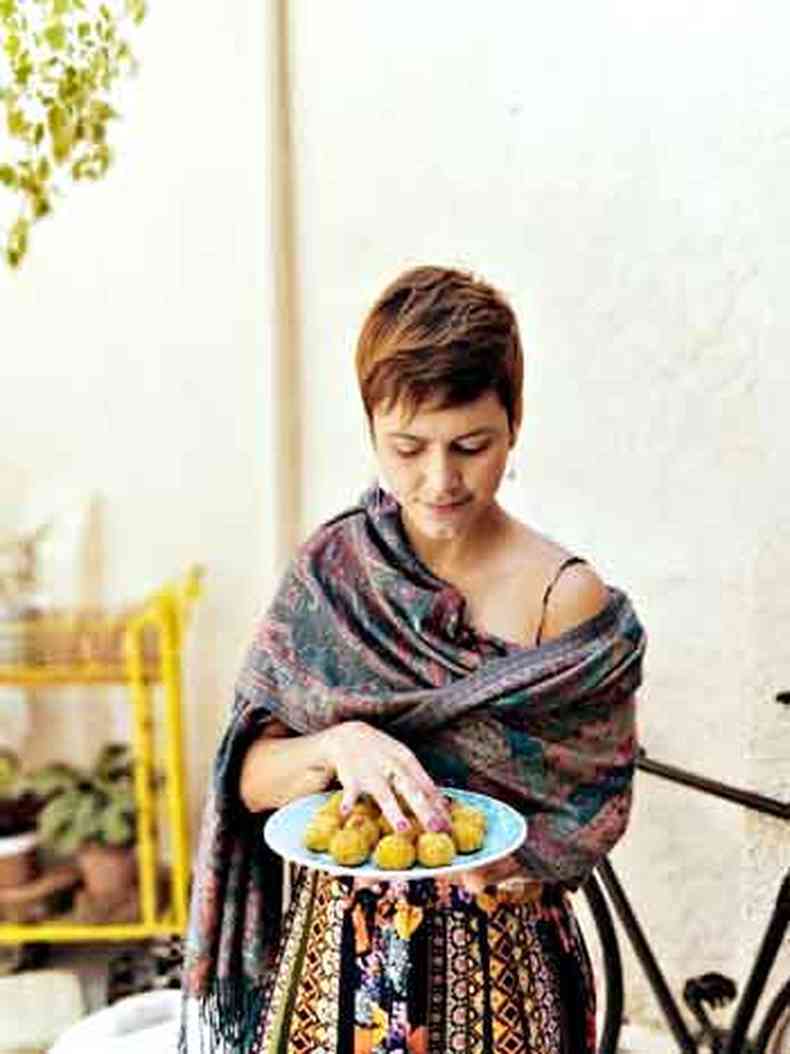 A culinarista Bruna Marta explica que o mindful eating significa comer com conscincia e presena(foto: Arquivo pessoal)