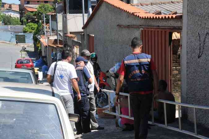 Agentes trabalham no combate ao mosquito Aedes aegypti, em Belo HorizontePaulo Filgueiras/EM/D.A Press