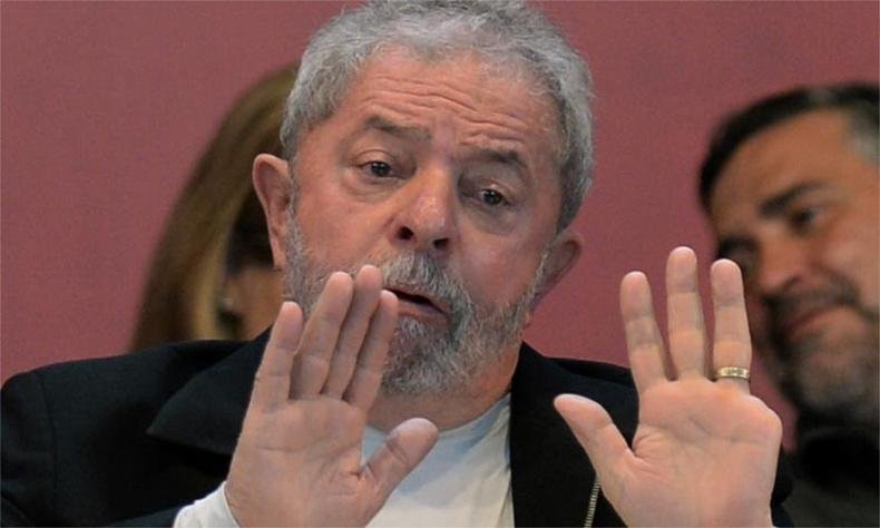 Em nota, ex-presidente afirmou que 'a MP em quest�o foi editada em 2013', ano em que Dilma j� estava no poder(foto: Andressa Anholete / AFP PHOTO)