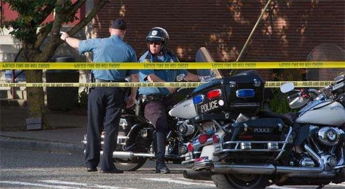 Homem de 26 anos invadiu o campus e abriu fogo contra os estudantes at� ser dominado por alunos ao tentar recarregar a arma(foto: Mat Hayward/Getty Images/AFP)