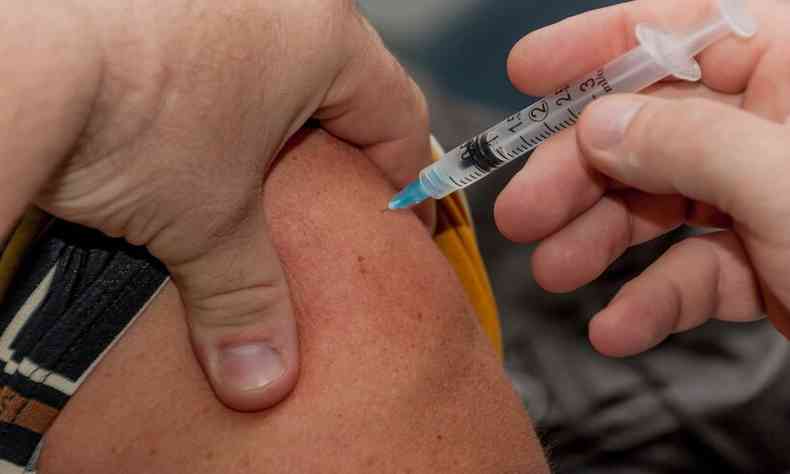 Muita gente ainda no foi tomar a segunda dose da vacina, apesar de j estar no prazo(foto: Reproduo/Pixabay)
