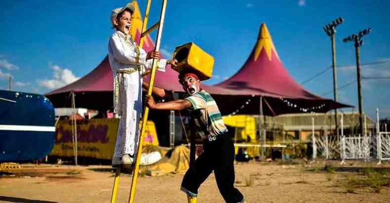 Profissionais do circo podem ser beneficiados por causa da pandemia(foto: Circo Castelli/Divulgao)