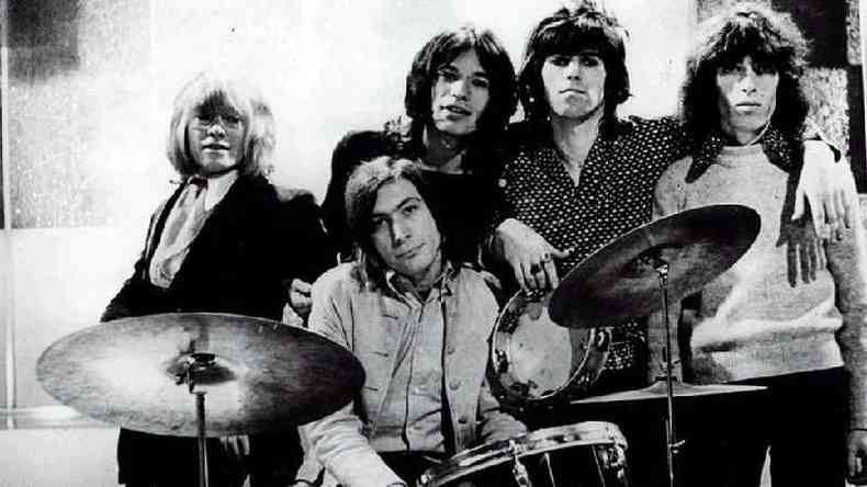 Rolling Stones em 1964; Watts costumava evitar os holofotes(foto: Getty Images)