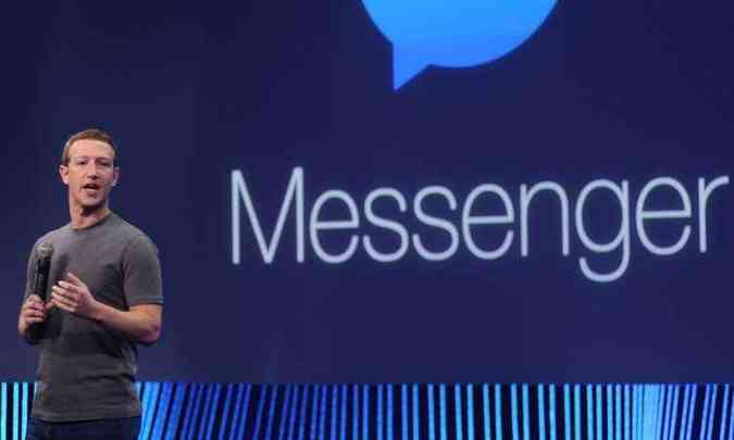 Foto de arquivo mostra o CEO do Facebook, Mark Zuckerberg, apresentando a nova plataforma de mensagens em So Francisco, Califrnia, em 25 de maro de 2015(foto: AFP PHOTO / JOSH EDELSON)
