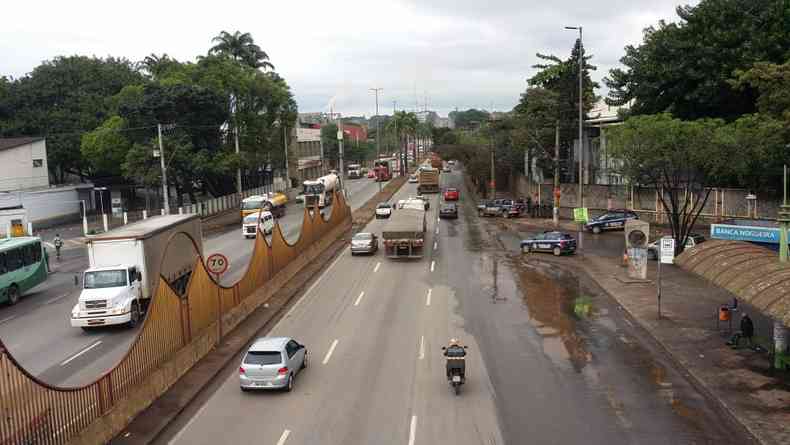 Avenida Amazonas, nas proximidades do Anel Rodovirio. Local ter barreira sanitria a partir de segunda (18)
