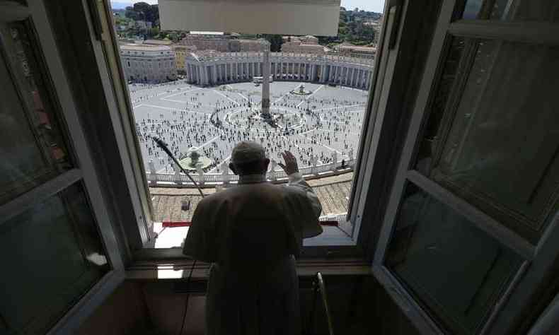 Papa Francisco neste domingo (31), aps trs meses de quarentena(foto: Handout / VATICAN MEDIA / AFP)
