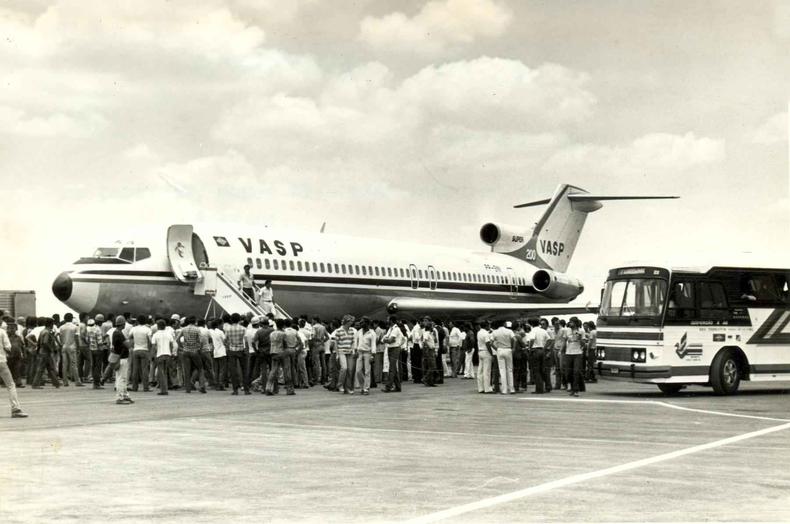 Na década de 1980, Varig, Vasp, Cruzeiro do Sul e Transbrasil eram as companhias aéreas que operavam, timidamente, em Confins(foto: Arquivo EM) Vasp