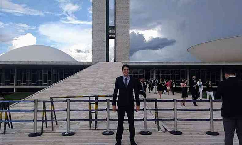 Foto do perodo que Henrique esteve em Braslia(foto: Arquivo Pessoal)