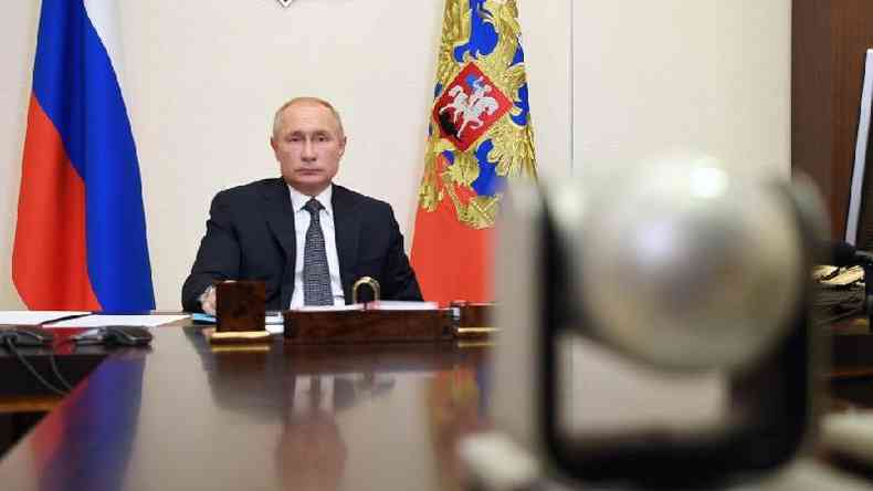 O presidente da Rssia, Vladimir Putin, preside reunio sobre a vacina Sputnik V(foto: EPA)