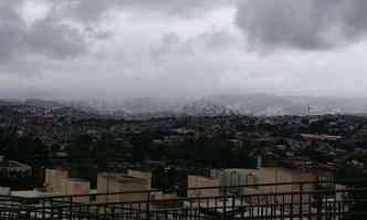 Belo Horizonte ainda tem previso de chuva a qualquer hora do dia(foto: Edsio Ferreira/EM/DA Press)