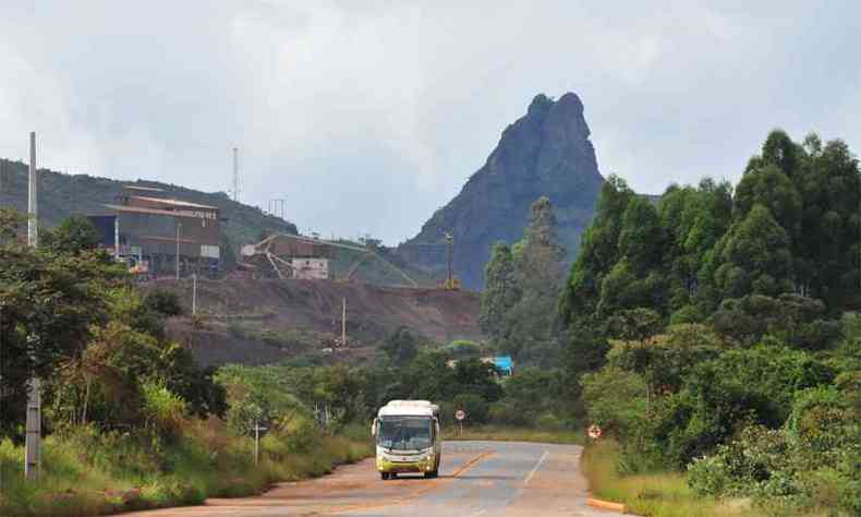 Com seis barragens a montante, Itabirito  o segundo municpio com mais construes desse tipo atualmente em Minas, atrs apenas de Ouro Preto, que tem oito delas(foto: Gladyston Rodrigues/EM/D.A Press)