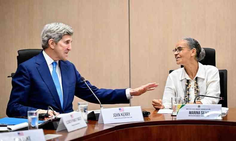 John Kerry e Marina Silva se reuniram e depois deram declaraes aos jornalistas