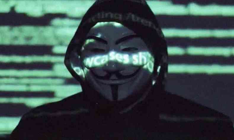 Membro do grupo hacker Anonymous
