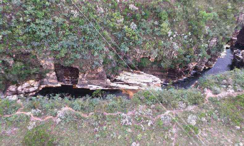 Tragdia aconteceu no complexo de cachoeiras entre So Jos da Barra e Capitlio(foto: CBMMG/divulgao)