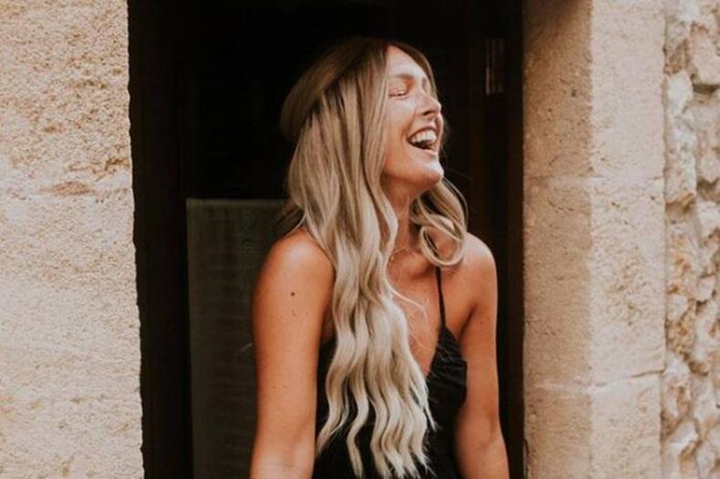  A influenciadora britnica Nicky Newman morreu nesta segunda-feira (18) aos 35 anos