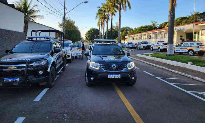 Viaturas das policias Civil e Militar 