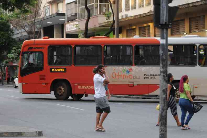 nibus no Centro de BH