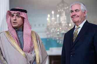 O ministro das relaes exteriores saudita, Adel al-Jubeir, e o secretrio de Estado dos EUA, Rex Tillerson (D), durante encontro em Washington nesta quinta-feira(foto: NICHOLAS KAMM/AFP)