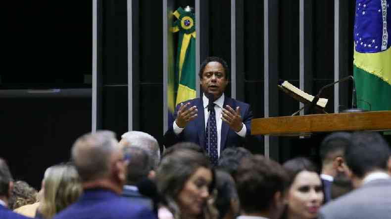 Orlando Silva durante discurso na Cmara