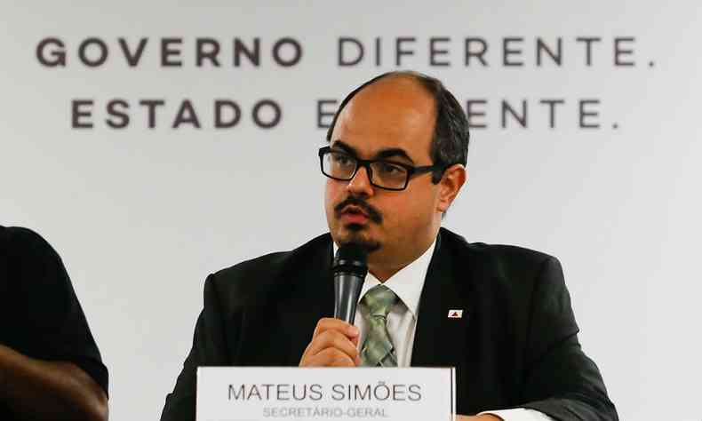 Simes deve retornar ao cargo de secretrio-geral de Estado na prxima semana(foto: Gil Leonardi/Governo de Minas)