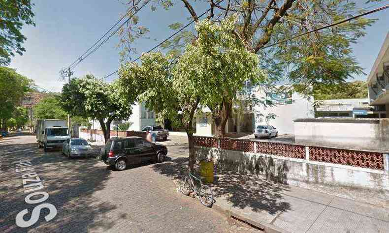 Vtimas foram sorridas para o Hospital de Cataguases(foto: Google Street View/Reproduo)