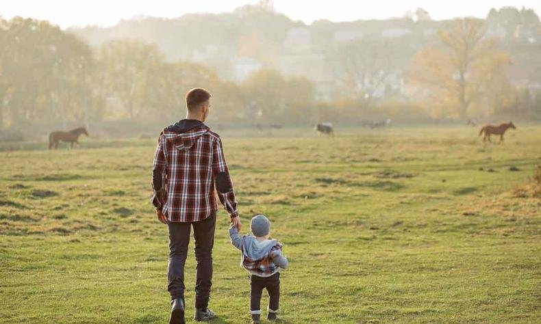 (foto: Pixabay) Pai e filho
