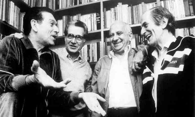 Escritores Fernando Sabino, Helio Pellegrino, Otto Lara Resende e Paulo Mendes Campos