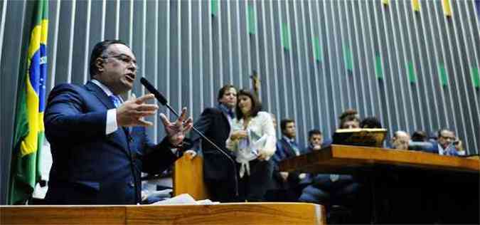 Andr Vargas pediu sua desfiliao da legenda, aps denncias ligando o nome dele ao do doleiro Alberto Yousseff(foto: Laycer Tomaz / Camara dos Deputados)