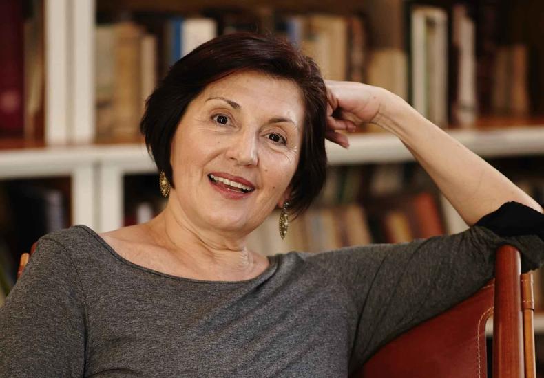Eliane Robert de Moraes, professora de literatura brasileira da USP