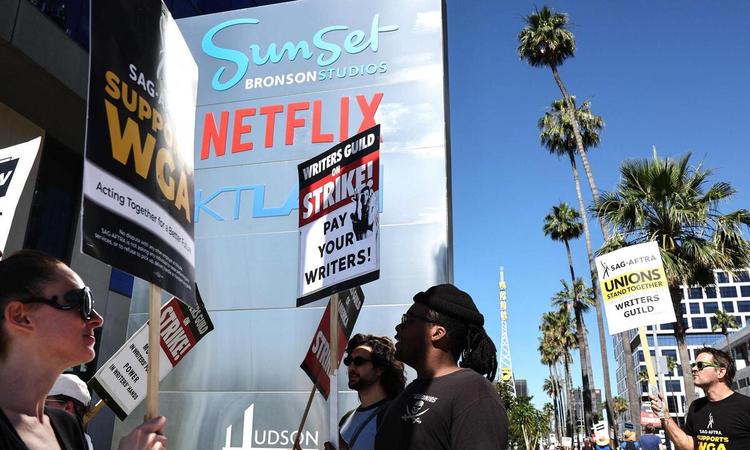 Greve roteiristas e atores em Hollywood