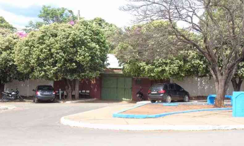 Escola Estadual Santana fechada, em Braslia de Minas (foto: Prefeitura Braslia de Minas/divulgao)