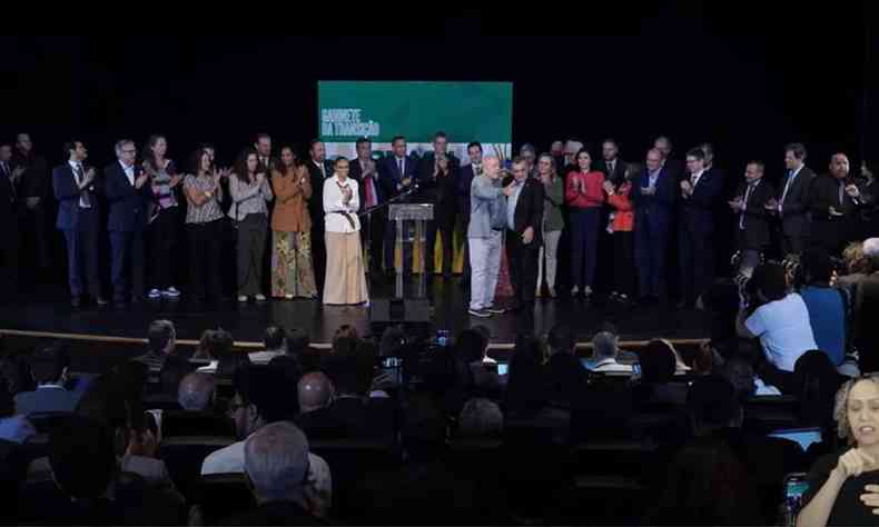 Lula confirmou nomes de 37 ministros de seu governo