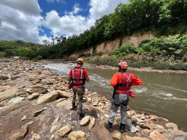Corpo  encontrado boiando no Rio Arrudas, em Belo Horizonte