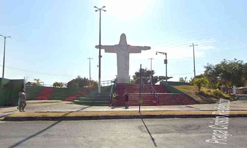 Crime ocorreu na Praa Cristo Redentor, um dos pontos mais conhecidos da Regio do Barreiro(foto: Reproduo da internet/Google Maps)
