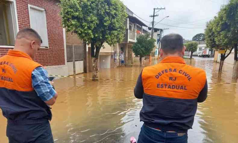 Enchente em Petrpolis