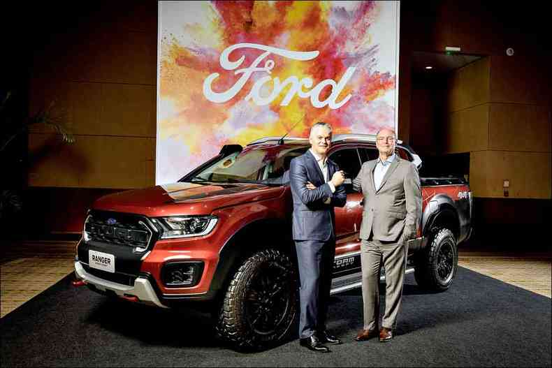 Lyle Watters, presidente da Ford Amrica do Sul, e Rogelio Golfarb, vice-presidente de assuntos coorporativos, confirmaram o lanamento da Ranger Storm(foto: Ford/Divulgao)