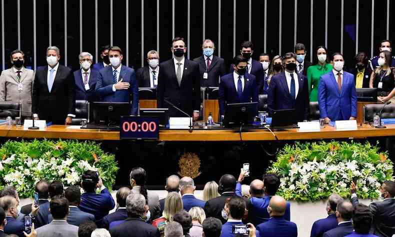 O Congresso agiliza aprovao da PEC que tem o objetivo de garantir a reeleio do presidente Bolsonaro