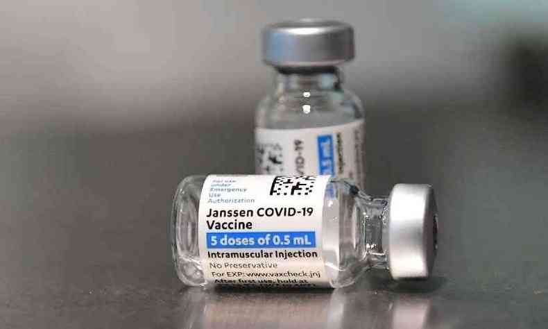 Frascos de vacina da Janssen 