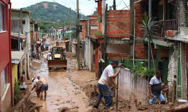 So Sebastio (SP), 22/02/2023, Casas destrudas em deslizamentos na Barra do Sahy aps tempestades no litoral norte de So Paulo.