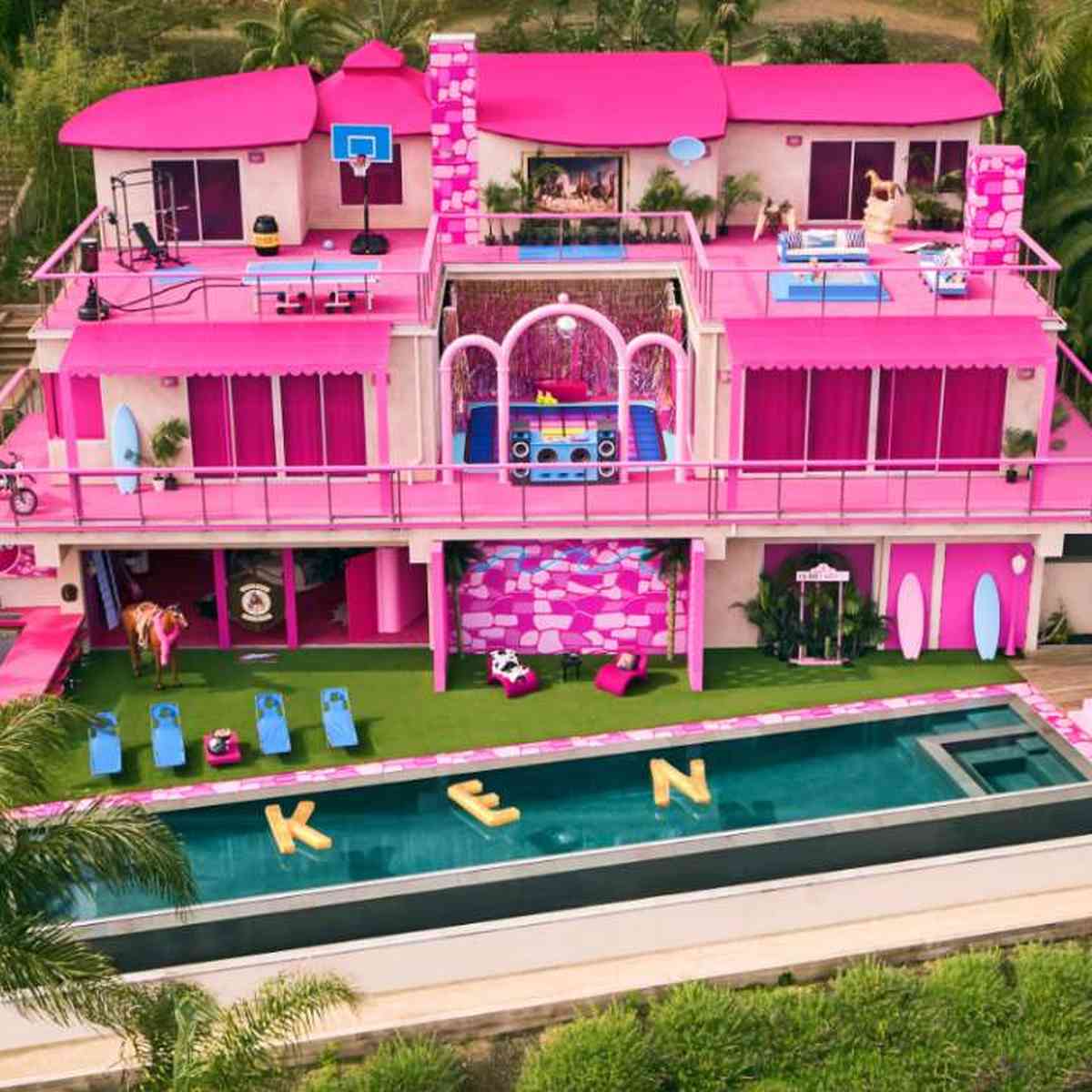 Casa Da Barbie Mega Casa Dos Sonhos Malibu + Móveis - Colore