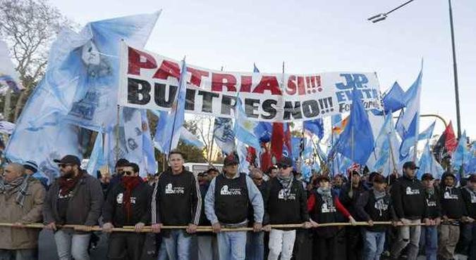 Argentinos fazem protestos contra os chamados Argentinos fazem protestos contra os chamados