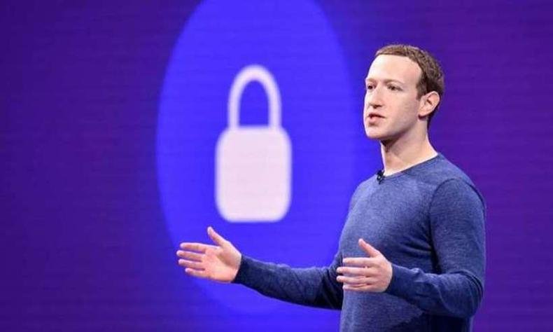 A rede social de Zuckerberg mantém 30 mil trabalhadores, entre pessoal próprio e contratado, com atuação em segurança e proteção no mundo(foto: AFP / JOSH EDELSON) A rede social de Zuckerberg mantém 30 mil trabalhadores, entre pessoal próprio e contratado, com atuação em segurança e proteção no mundo(foto: AFP / JOSH EDELSON)
