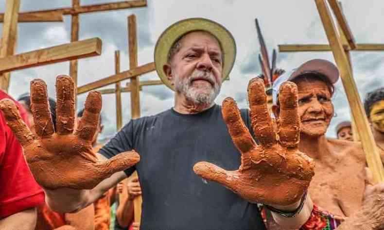 Lula vai visitar as terras invadidas com o lder do MST, Joo Pedro Stdile(foto: Reproduo Facebook/ Ricardo Stuckert)